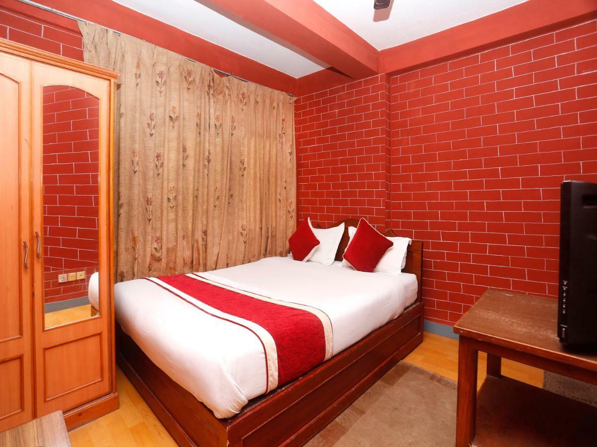 Spot On 497 Hotel Potala Thapathali Buitenkant foto