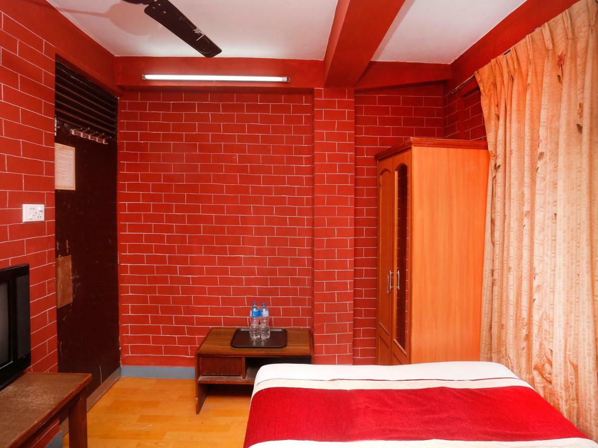 Spot On 497 Hotel Potala Thapathali Buitenkant foto