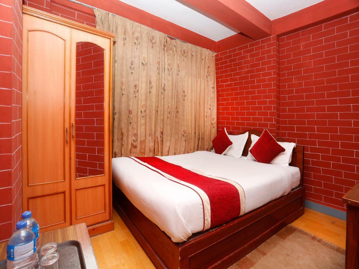 Spot On 497 Hotel Potala Thapathali Buitenkant foto