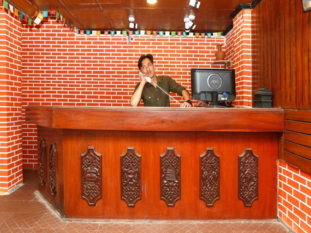 Spot On 497 Hotel Potala Thapathali Buitenkant foto